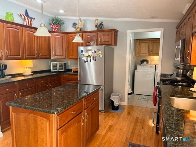 24 Cliff Road, Ledyard, CT 06339