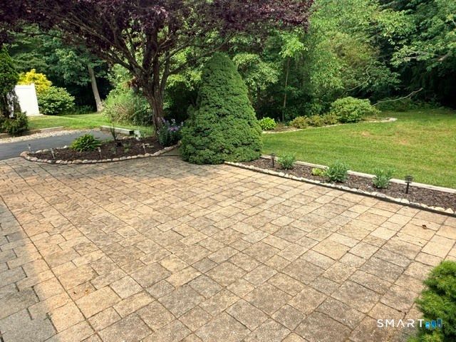 24 Cliff Road, Ledyard, CT 06339