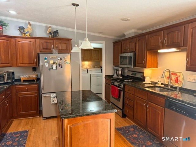 24 Cliff Road, Ledyard, CT 06339