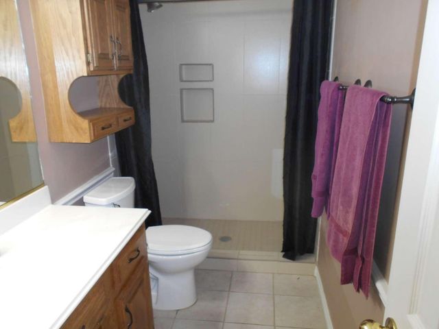 53 S Calla Lily Court, Lake Jackson, TX 77566