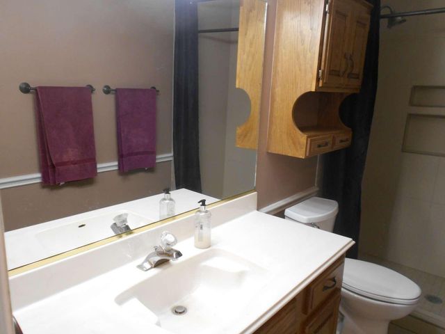 53 S Calla Lily Court, Lake Jackson, TX 77566
