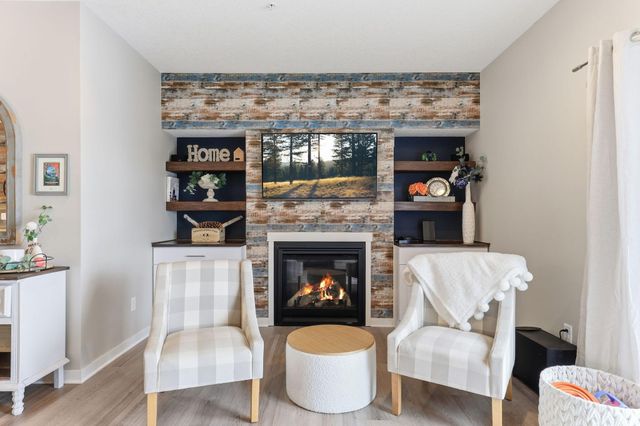 11916 Emery Village Drive N, Champlin, MN 55316