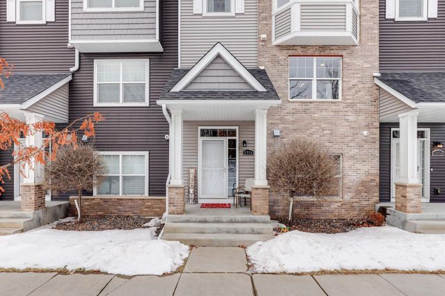 11916 Emery Village Drive N, Champlin, MN 55316