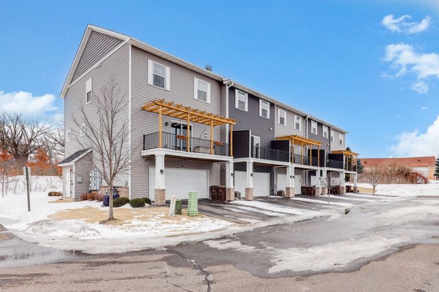 11916 Emery Village Drive N, Champlin, MN 55316