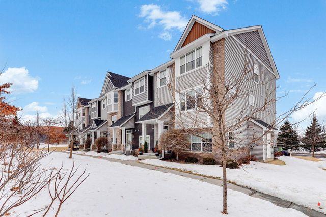 11916 Emery Village Drive N, Champlin, MN 55316