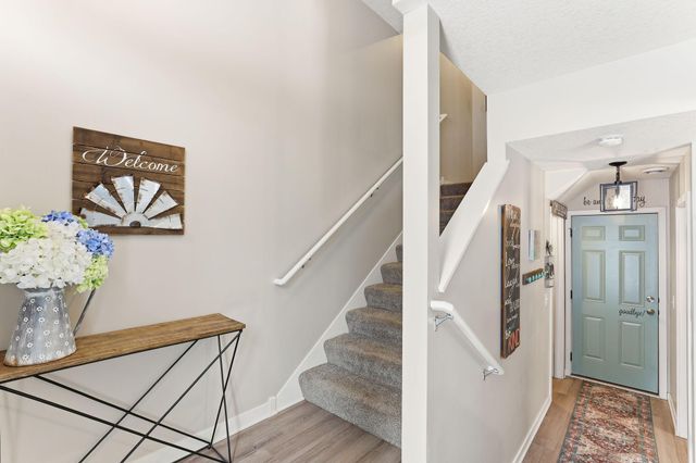 11916 Emery Village Drive N, Champlin, MN 55316