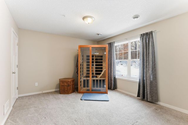 11916 Emery Village Drive N, Champlin, MN 55316