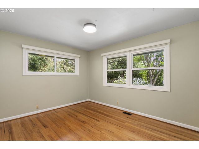 4255 CALAROGA Cir, West Linn, OR 97068