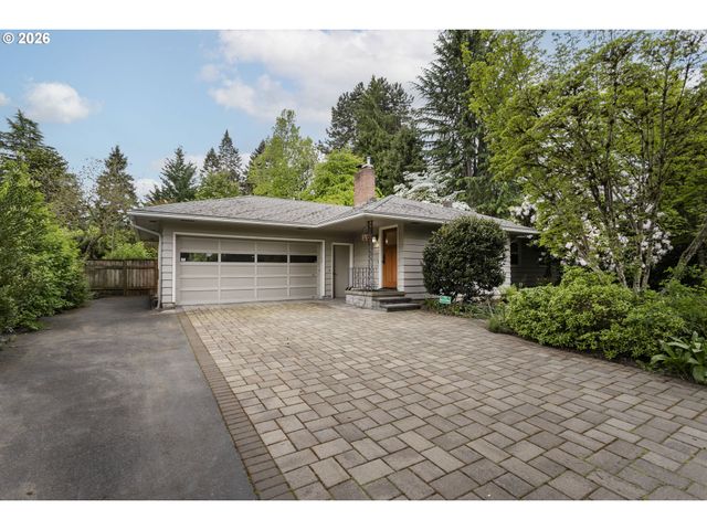 4255 CALAROGA Cir, West Linn, OR 97068