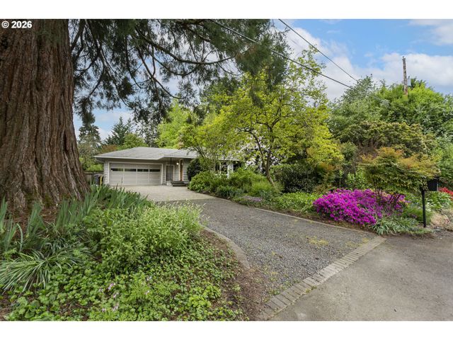 4255 CALAROGA Cir, West Linn, OR 97068