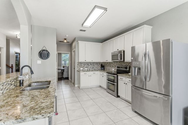 3041 Lakefield Drive, Little Elm, TX 75068