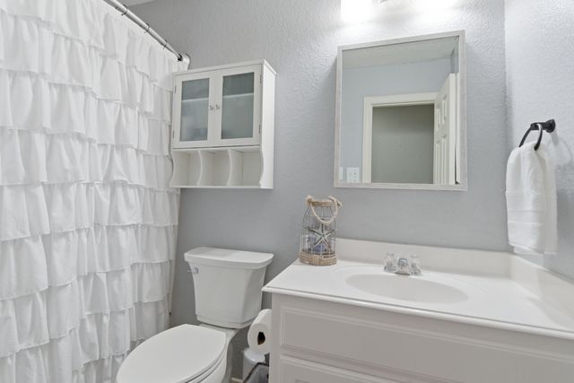 3041 Lakefield Drive, Little Elm, TX 75068