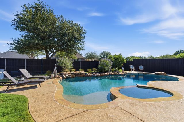 3041 Lakefield Drive, Little Elm, TX 75068