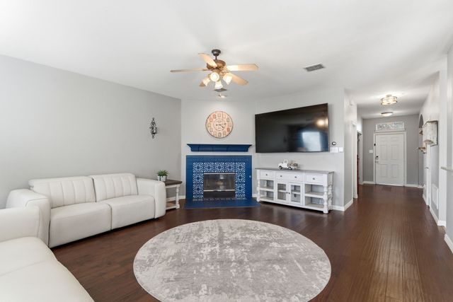 3041 Lakefield Drive, Little Elm, TX 75068
