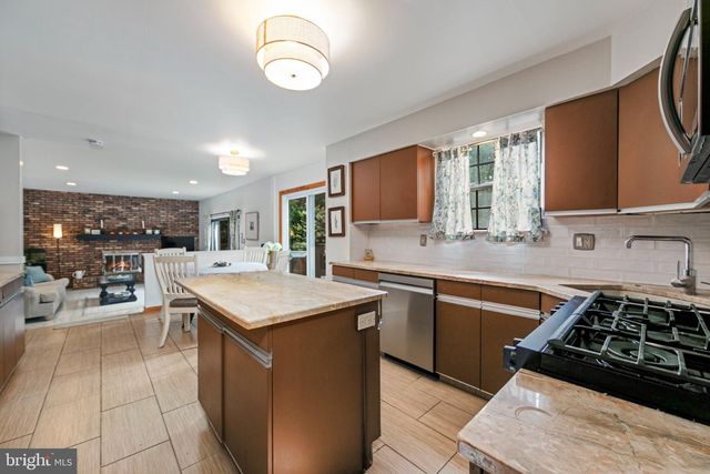 6 GRISTMILL CT, Medford, NJ 08055