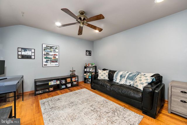 6 GRISTMILL CT, Medford, NJ 08055