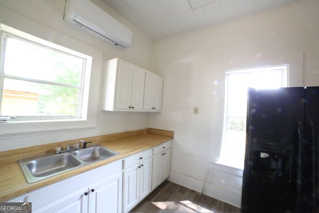 303 W Walker Street, Thomaston, GA 30286