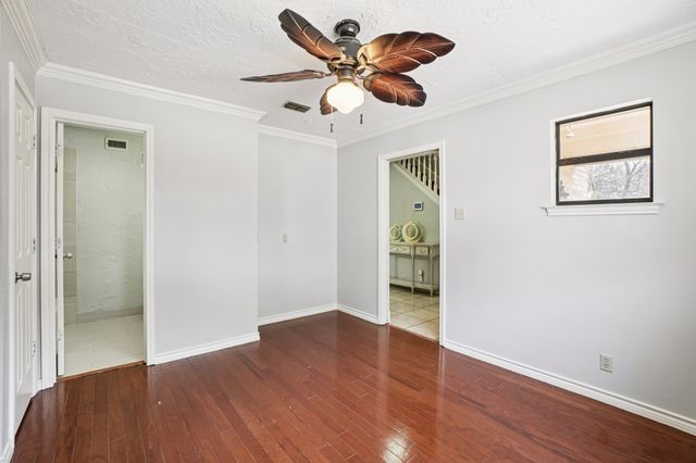 300 N Clark Road, Duncanville, TX 75116