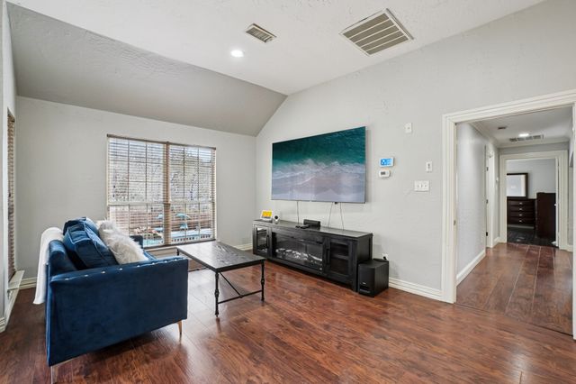 300 N Clark Road, Duncanville, TX 75116