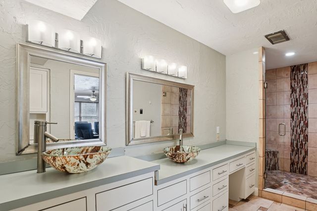 300 N Clark Road, Duncanville, TX 75116