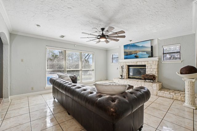 300 N Clark Road, Duncanville, TX 75116