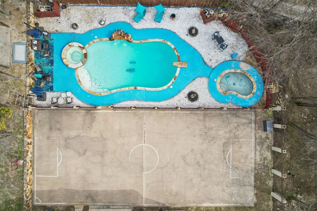 300 N Clark Road, Duncanville, TX 75116