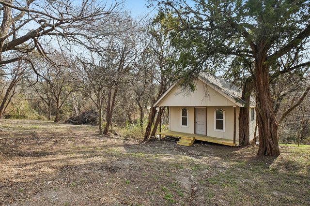 300 N Clark Road, Duncanville, TX 75116