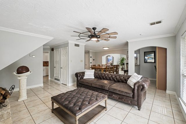 300 N Clark Road, Duncanville, TX 75116