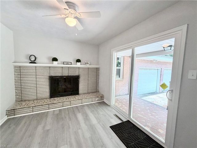 10 C C Spaulding DR, Hampton, VA 23666