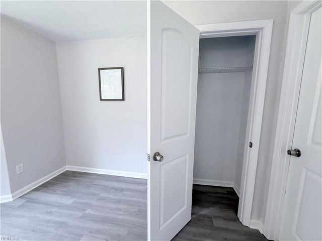 10 C C Spaulding DR, Hampton, VA 23666