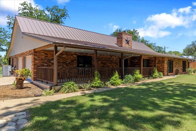 154 Shoreline DR, Bastrop, TX 78602