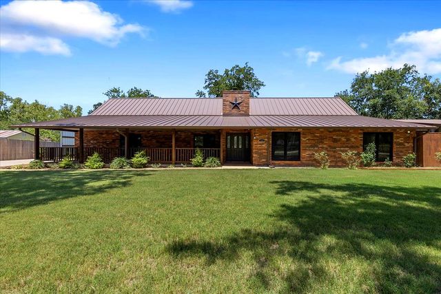 154 Shoreline DR, Bastrop, TX 78602