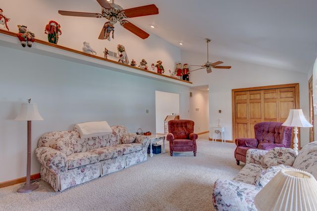 6818 Trailside Avenue, Portage, IN 46368