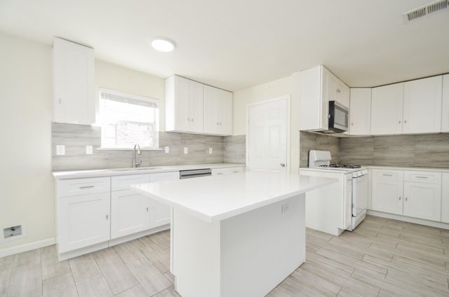 17614 Sundrop Lane, Houston, TX 77084