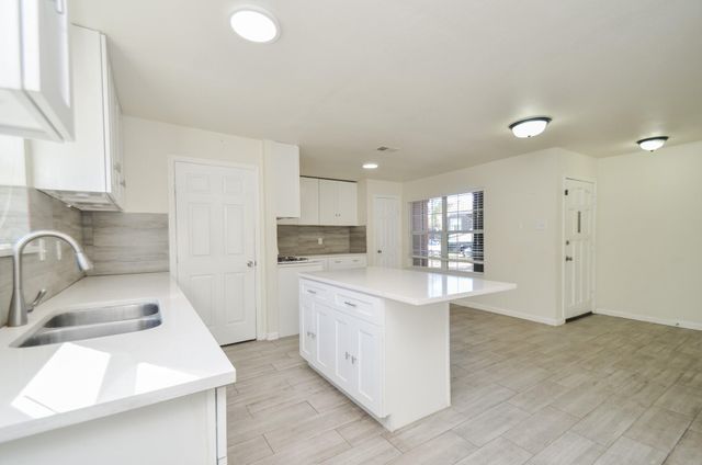 17614 Sundrop Lane, Houston, TX 77084