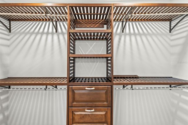 170 98TH AVENUE N, St Petersburg, FL 33702