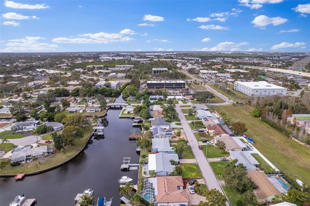 170 98TH AVENUE N, St Petersburg, FL 33702