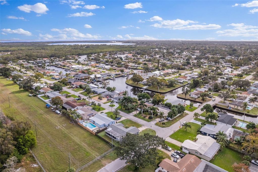 Image 58 of property listing at 170 98TH AVENUE N, St Petersburg, FL 33702