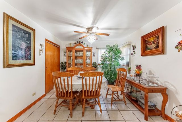 2834 Highland Avenue, Berwyn, IL 60402