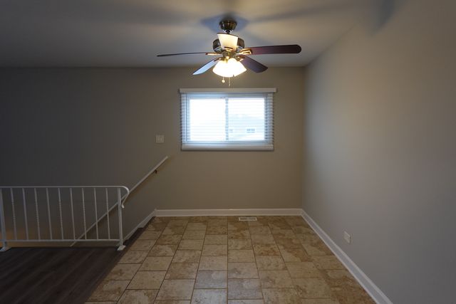 7956 164th Court 325, Tinley Park, IL 60477