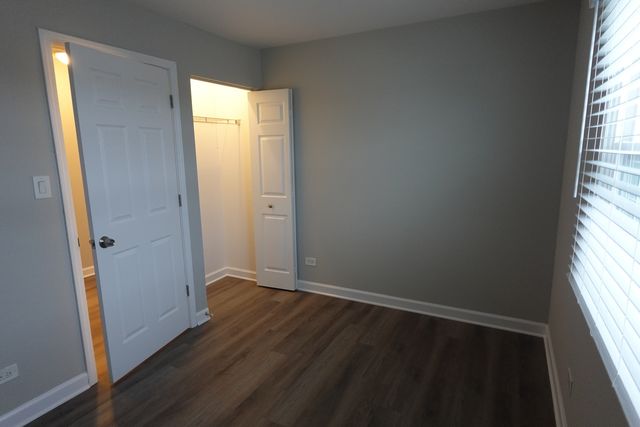 7956 164th Court 325, Tinley Park, IL 60477