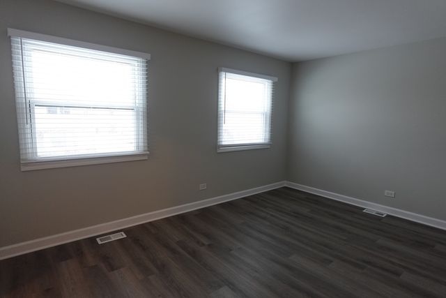 7956 164th Court 325, Tinley Park, IL 60477