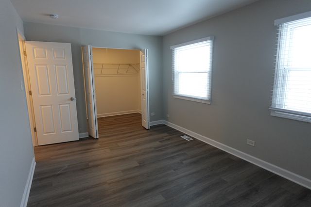 7956 164th Court 325, Tinley Park, IL 60477