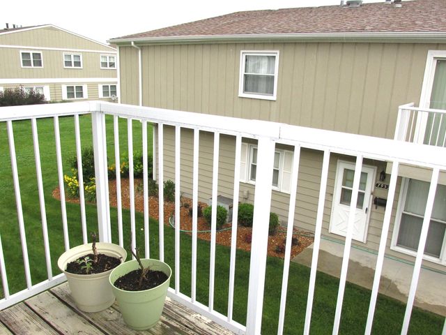7956 164th Court 325, Tinley Park, IL 60477