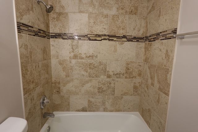 7956 164th Court 325, Tinley Park, IL 60477