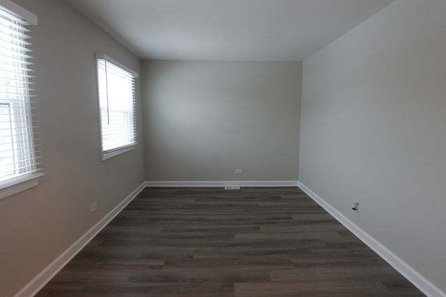 7956 164th Court 325, Tinley Park, IL 60477