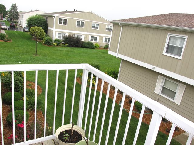 7956 164th Court 325, Tinley Park, IL 60477