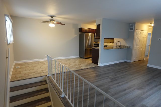 7956 164th Court 325, Tinley Park, IL 60477