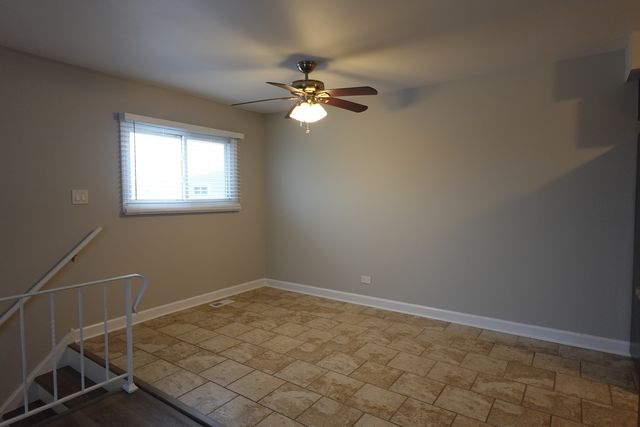 7956 164th Court 325, Tinley Park, IL 60477