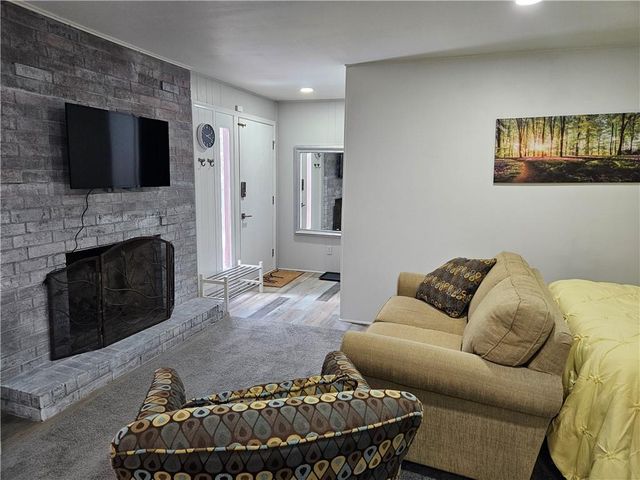 1107 E 109th Terrace, Kansas City, MO 64131